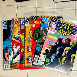 Vintage 1987-1994 Justice League International comics